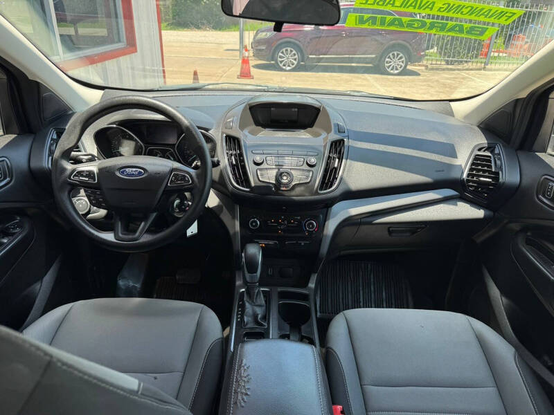 2019 Ford Escape S
