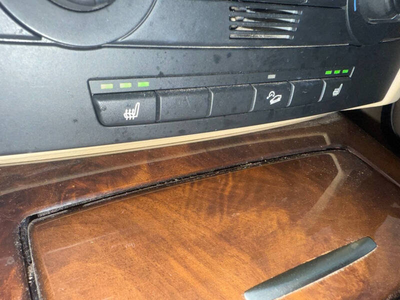 2006 BMW 3 Series 325xi