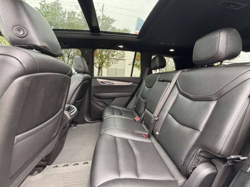 2022 Cadillac XT6 Luxury