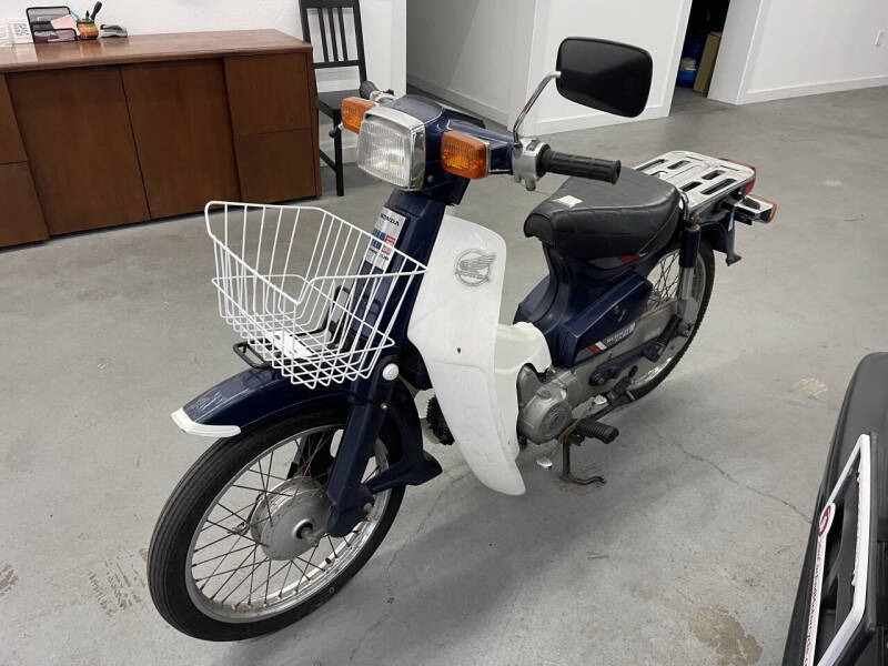 1989 Honda Super Cub Custom C90E
