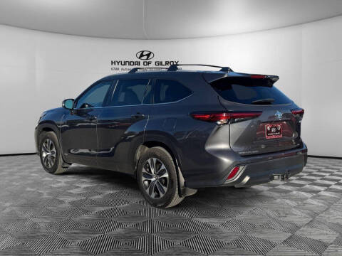 2023 Toyota Highlander Hybrid XLE