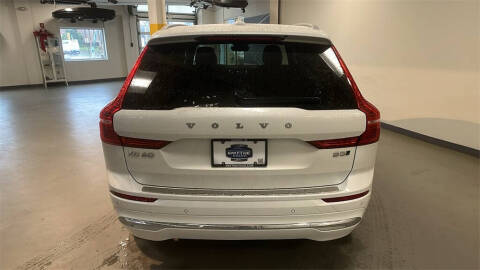 2023 Volvo XC60 B5 Plus Bright Theme