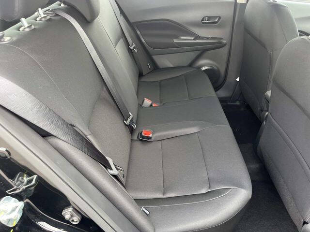 2025 Nissan Kicks Play S