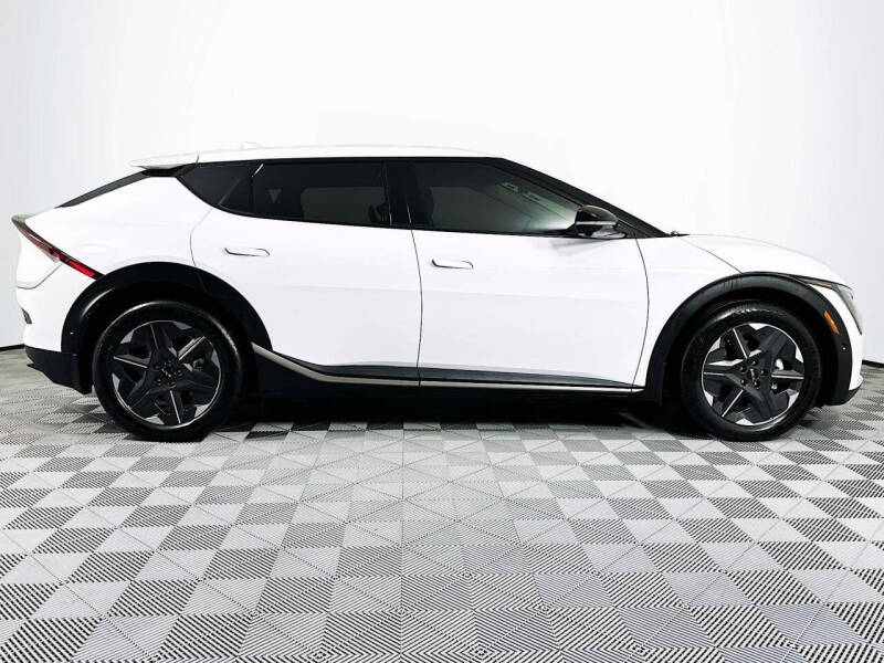2025 Kia EV6 Light Long Range
