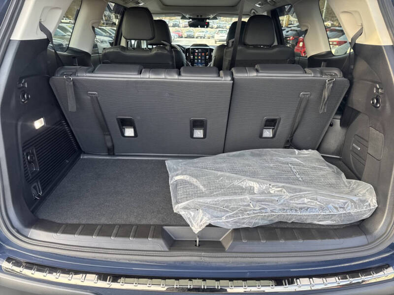 2025 Subaru Ascent Limited Bronze Edition