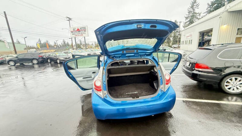 2014 Toyota Prius c Four