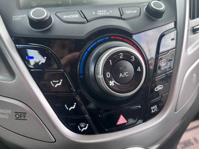 2016 Hyundai Veloster