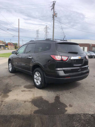 2017 Chevrolet Traverse LS