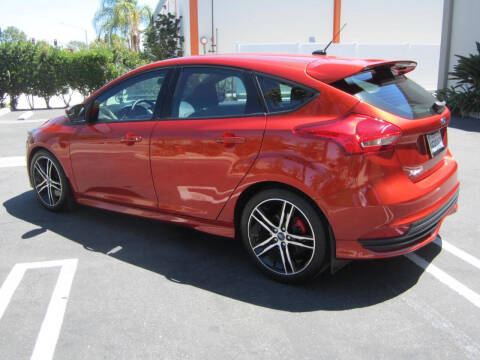 2018 Ford Focus ST