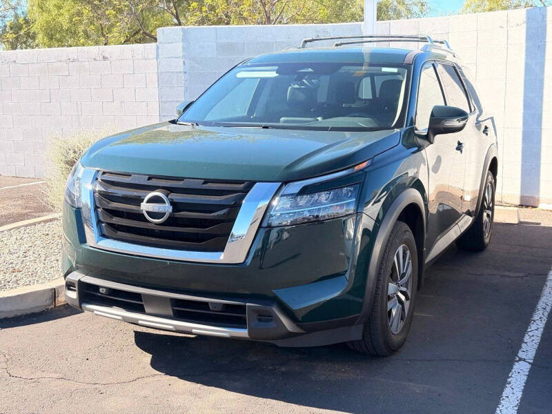 2023 Nissan Pathfinder SL