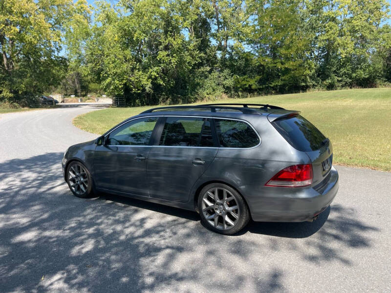 2013 Volkswagen Jetta SportWagen TDI photo 6