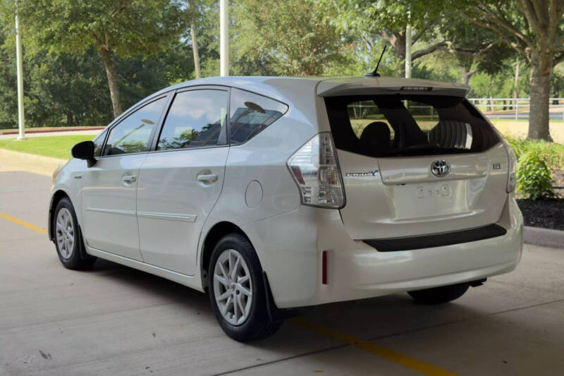 2012 Toyota Prius v