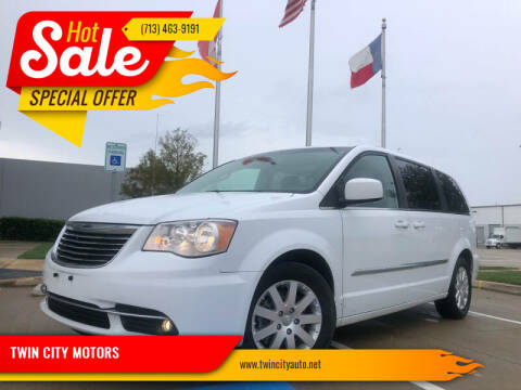 2015 Chrysler Town and Country for sale at TWIN CITY MOTORS in Houston TX