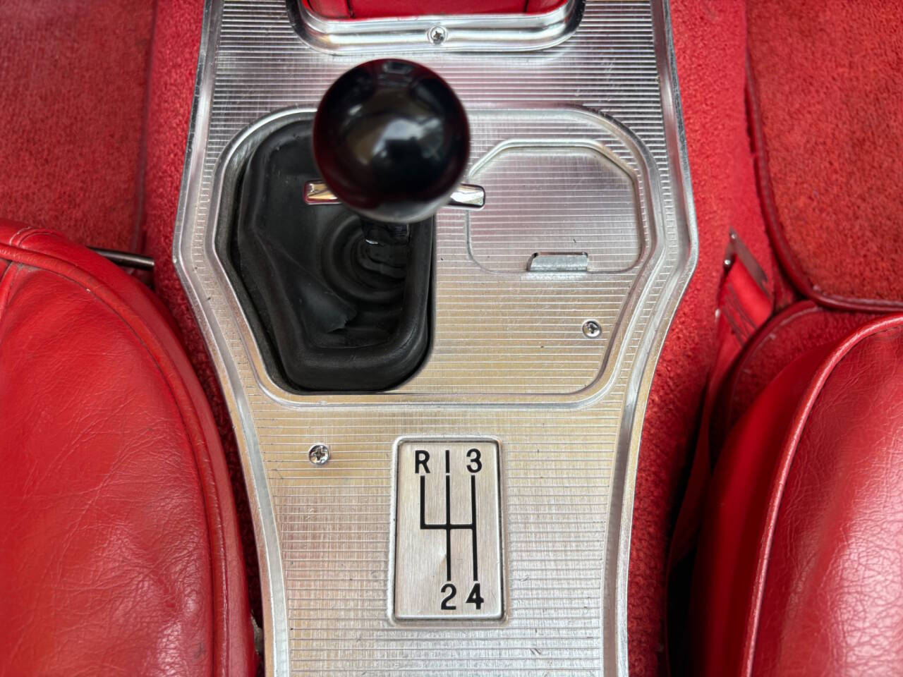 1963 Chevrolet Corvette 41
