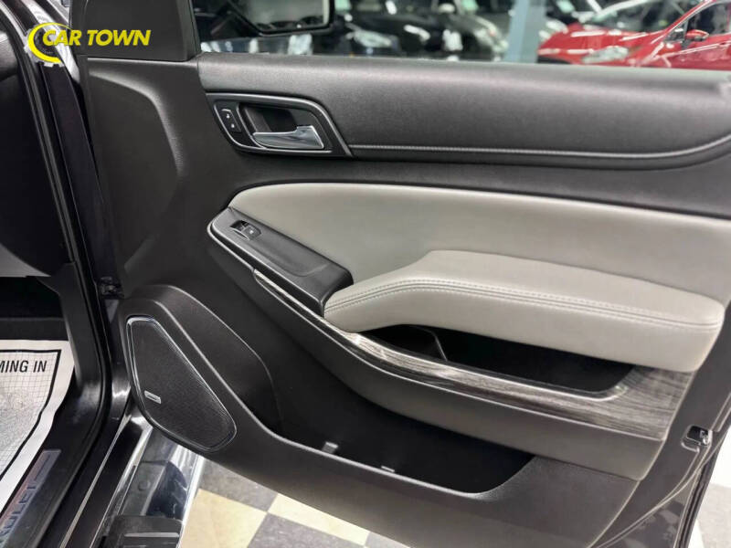 2017 Chevrolet Suburban LT