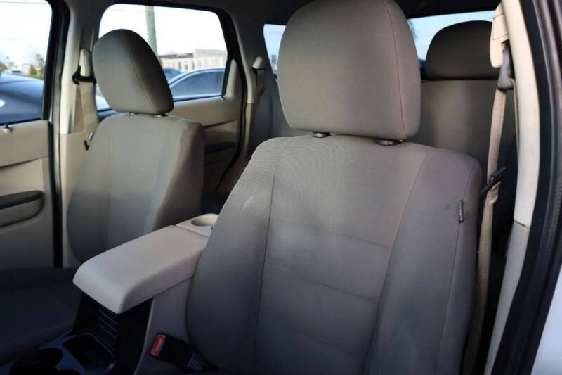 2011 Ford Escape XLS