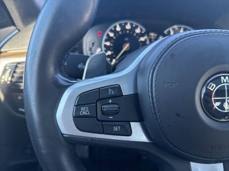 2018 BMW 5 Series 540i