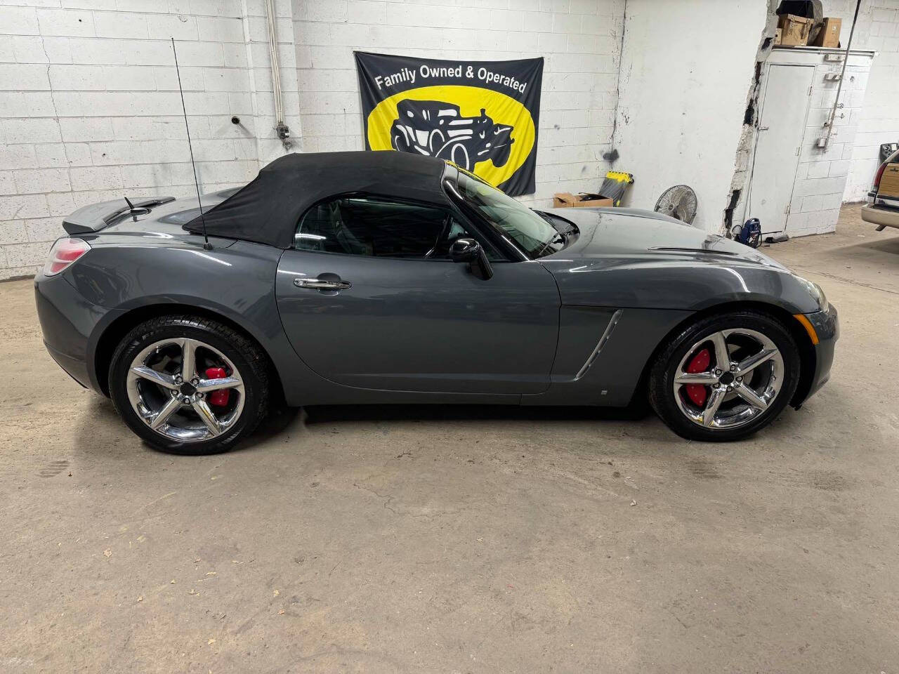 2008 Saturn SKY 14