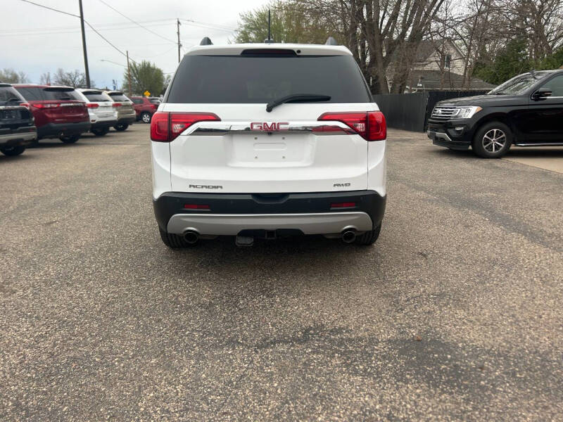 2017 GMC Acadia SLT-1