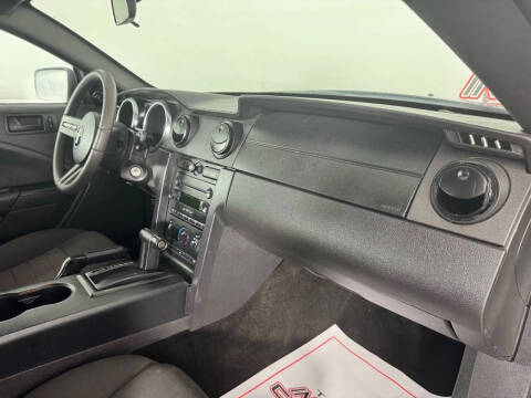 2006 Ford Mustang GT Deluxe