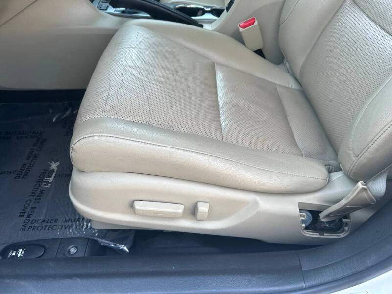 2014 Acura ILX 2.0L w/Tech