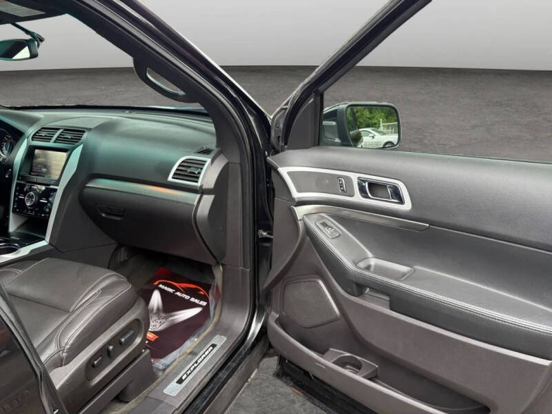 2014 Ford Explorer Sport