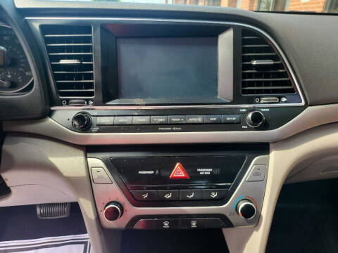 2018 Hyundai Elantra