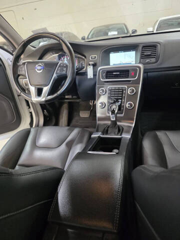 2016 Volvo V60 T5 Drive-E Premier