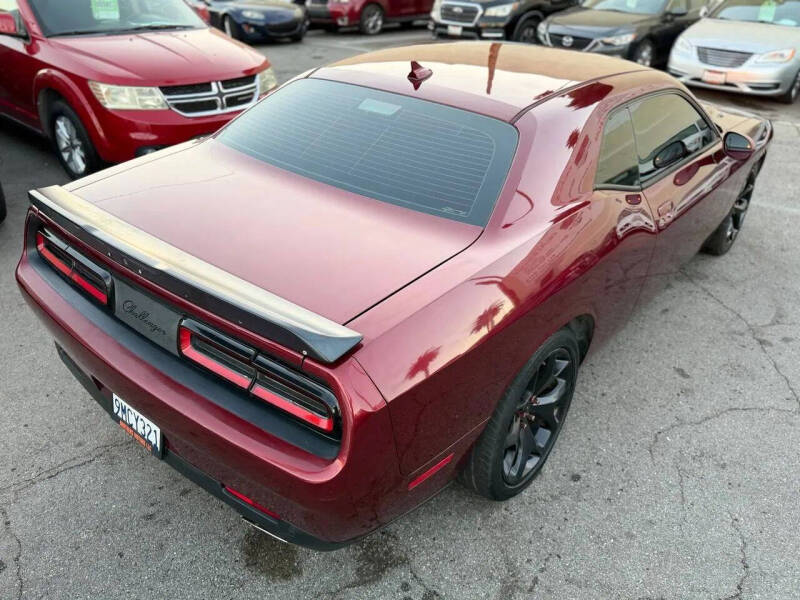 2017 Dodge Challenger