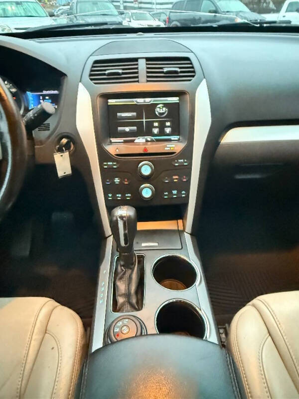 2013 Ford Explorer XLT