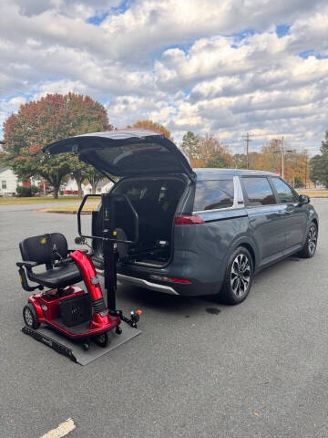 2024 Kia Carnival EX