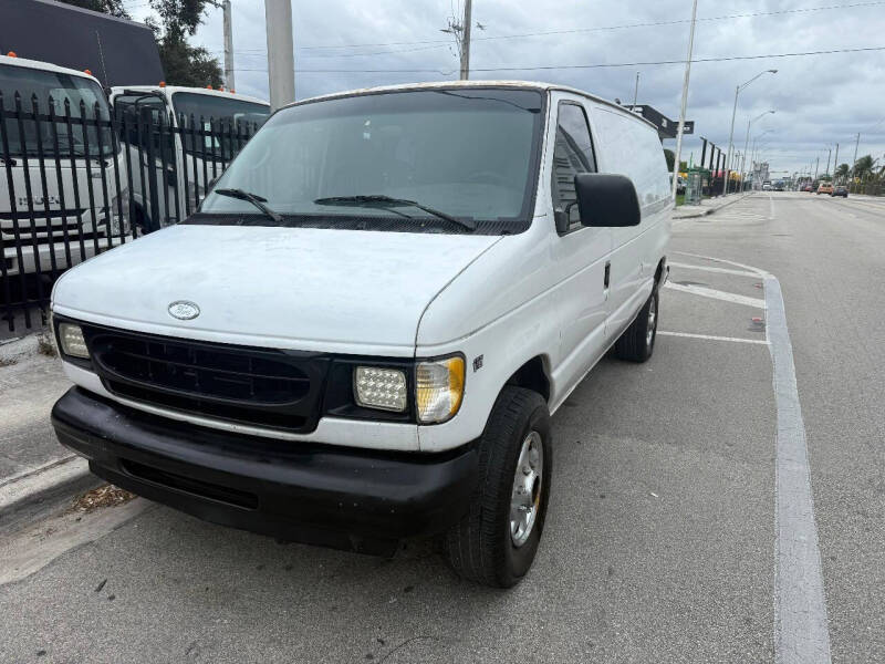 2002 Ford E-Series E-250
