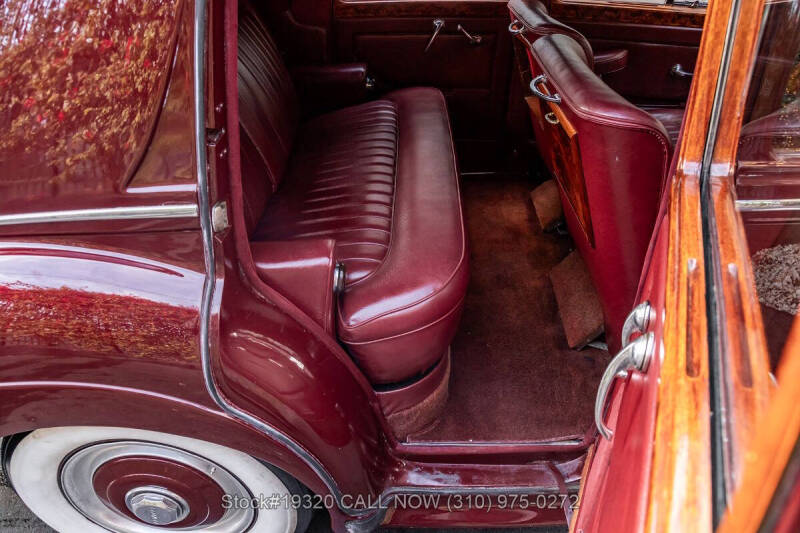 1954 Bentley R-Type Saloon