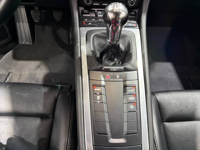 2019 Porsche 718 Cayman