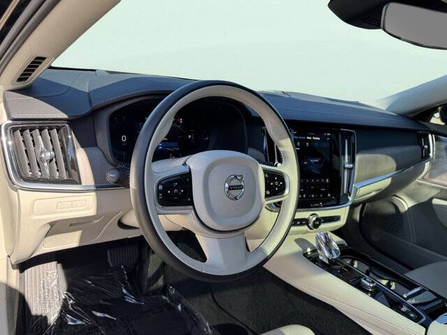 2024 Volvo S90 Recharge T8 Ultimate