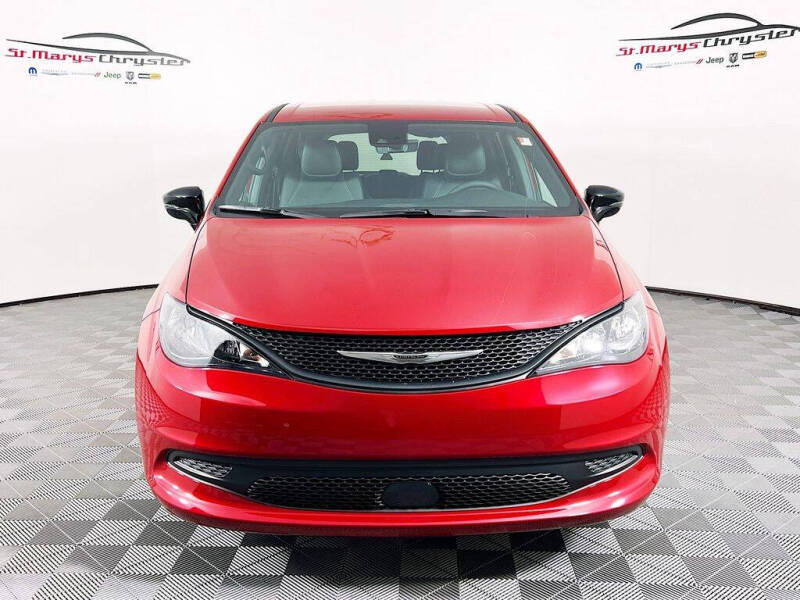 2026 Chrysler Voyager LX