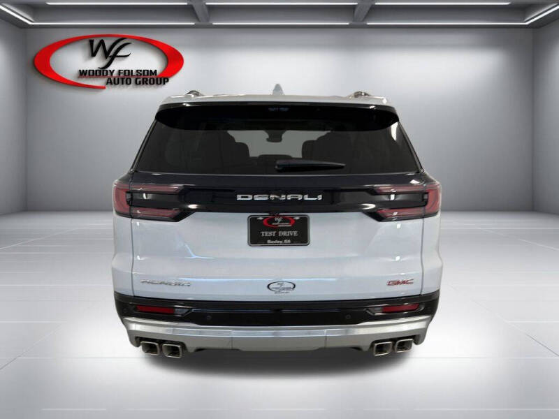 2026 GMC Acadia Denali