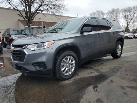 2018 Chevrolet Traverse for sale at MIDWEST CAR SEARCH in Fridley MN