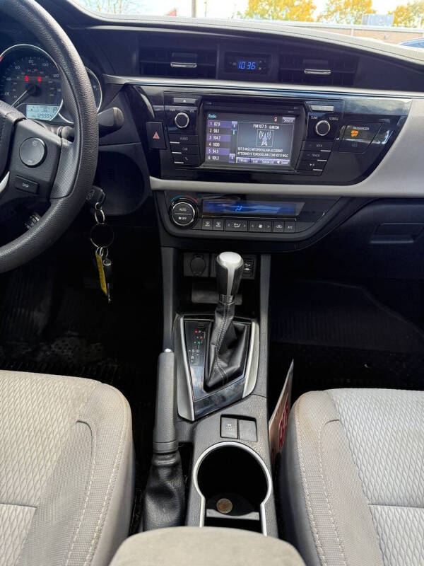 2016 Toyota Corolla LE Plus