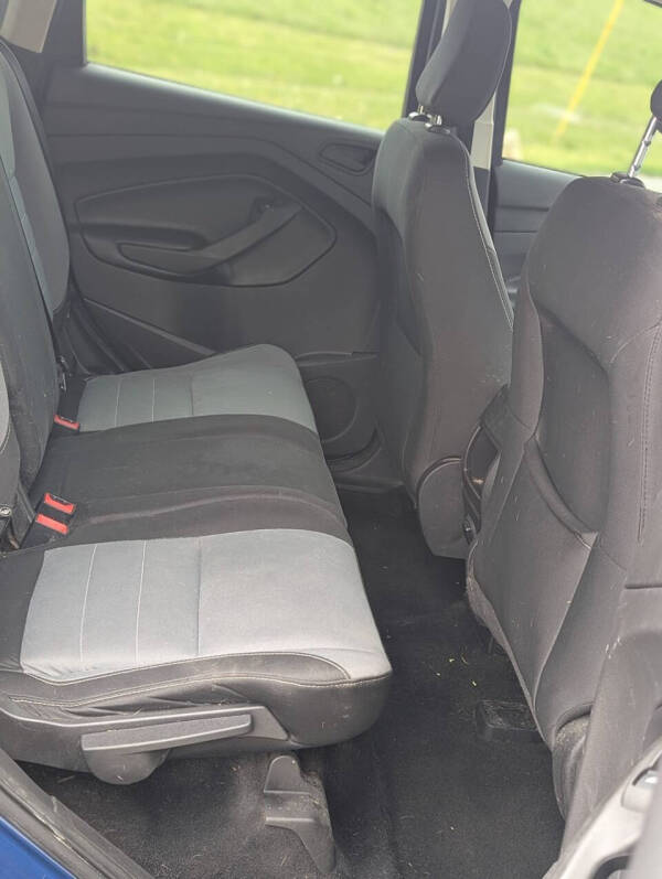 2019 Ford Escape S