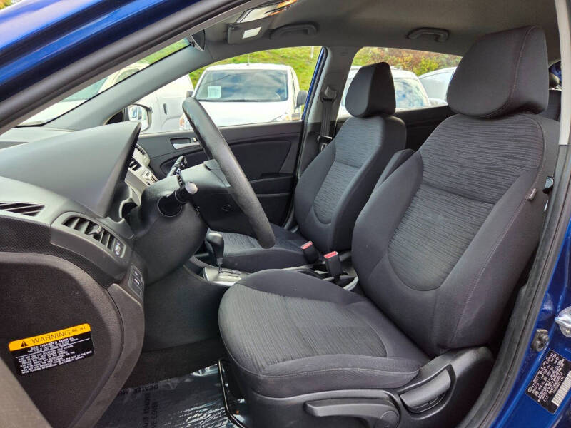 2016 Hyundai Accent SE