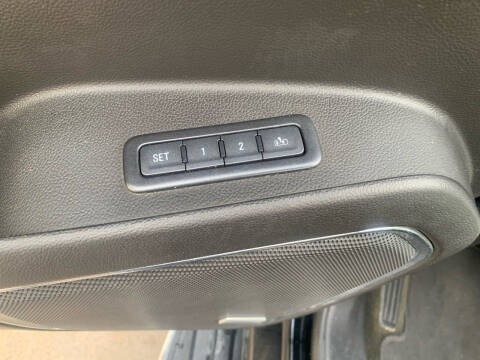 2017 GMC Yukon XL SLT