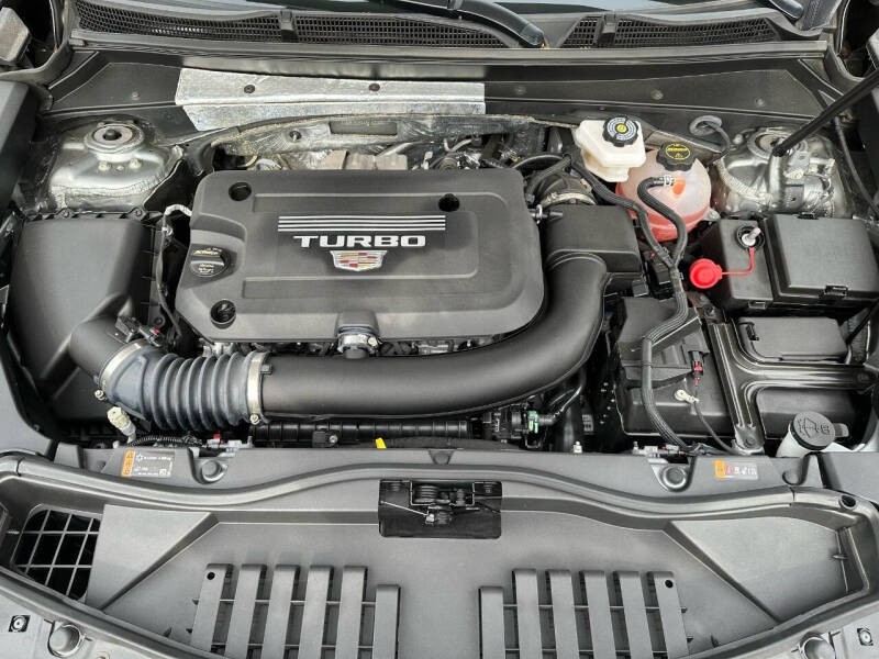 2025 Cadillac XT4 Premium Luxury