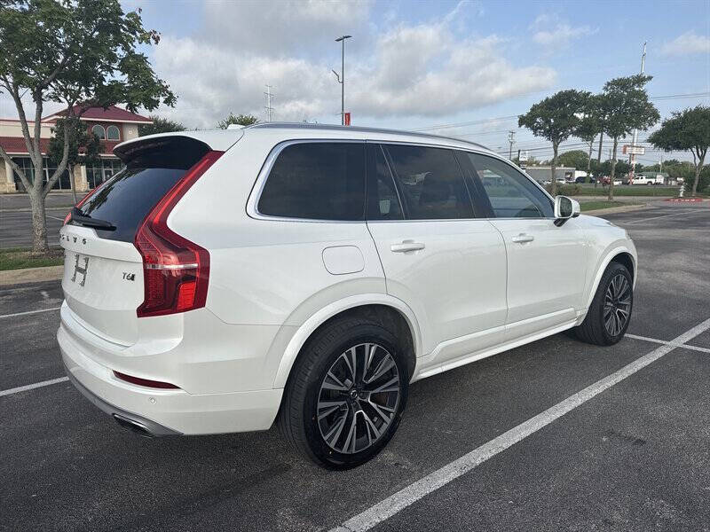 2020 Volvo XC90 T6 Momentum 7-Passenger