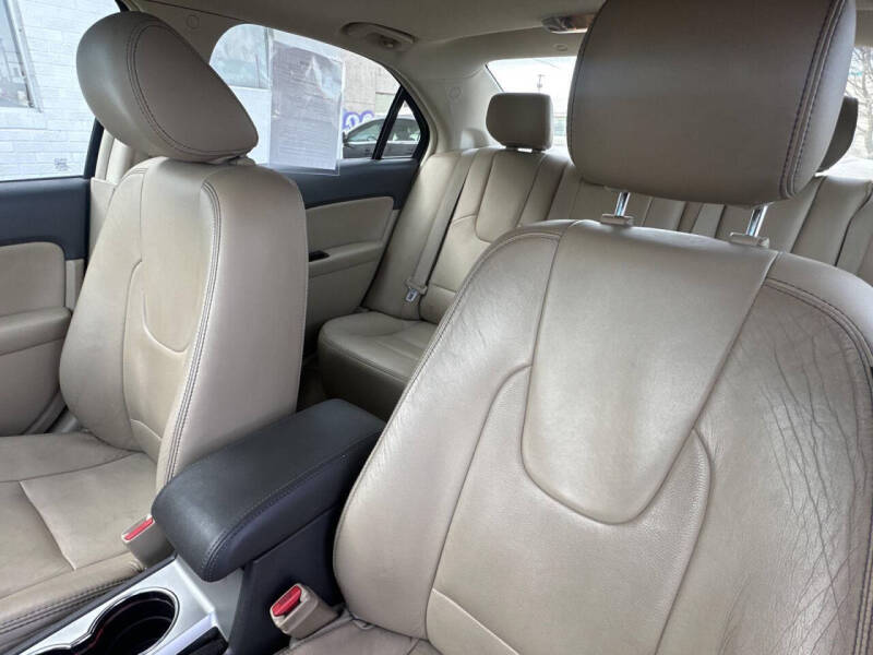 2011 Ford Fusion SEL