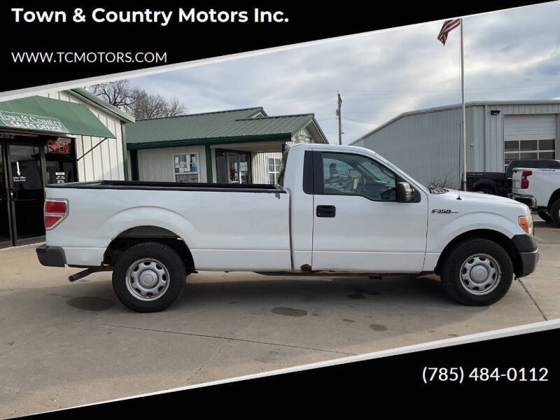 2010 Ford F-150 XL's photo