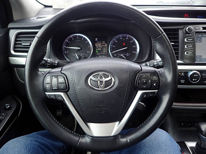 2017 Toyota Highlander