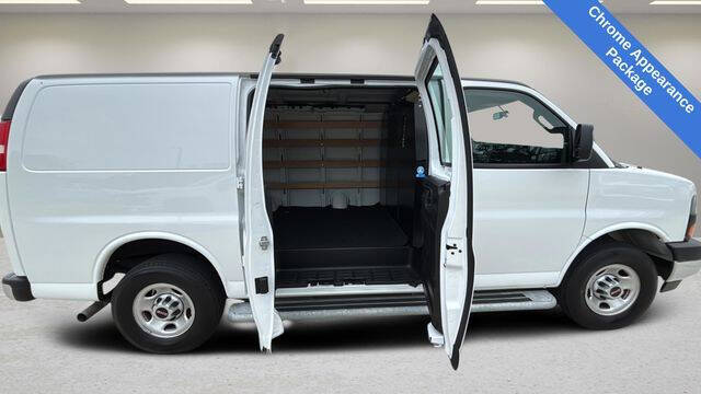 2024 GMC Savana 2500