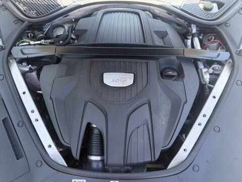 2017 Porsche Panamera