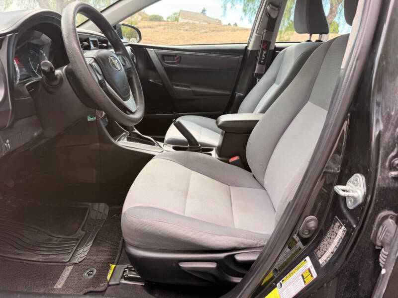 2017 Toyota Corolla LE